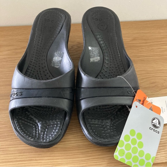 Crocs Size 11 Black Heel Sandals - NWT - Picture 2 of 6